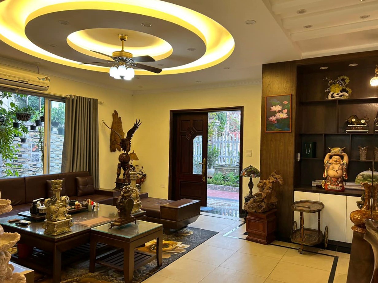 Cho thuê biệt thự hướng Đông Nam tại Mailand Hanoi City, căn góc vị trí đẹp nhất!