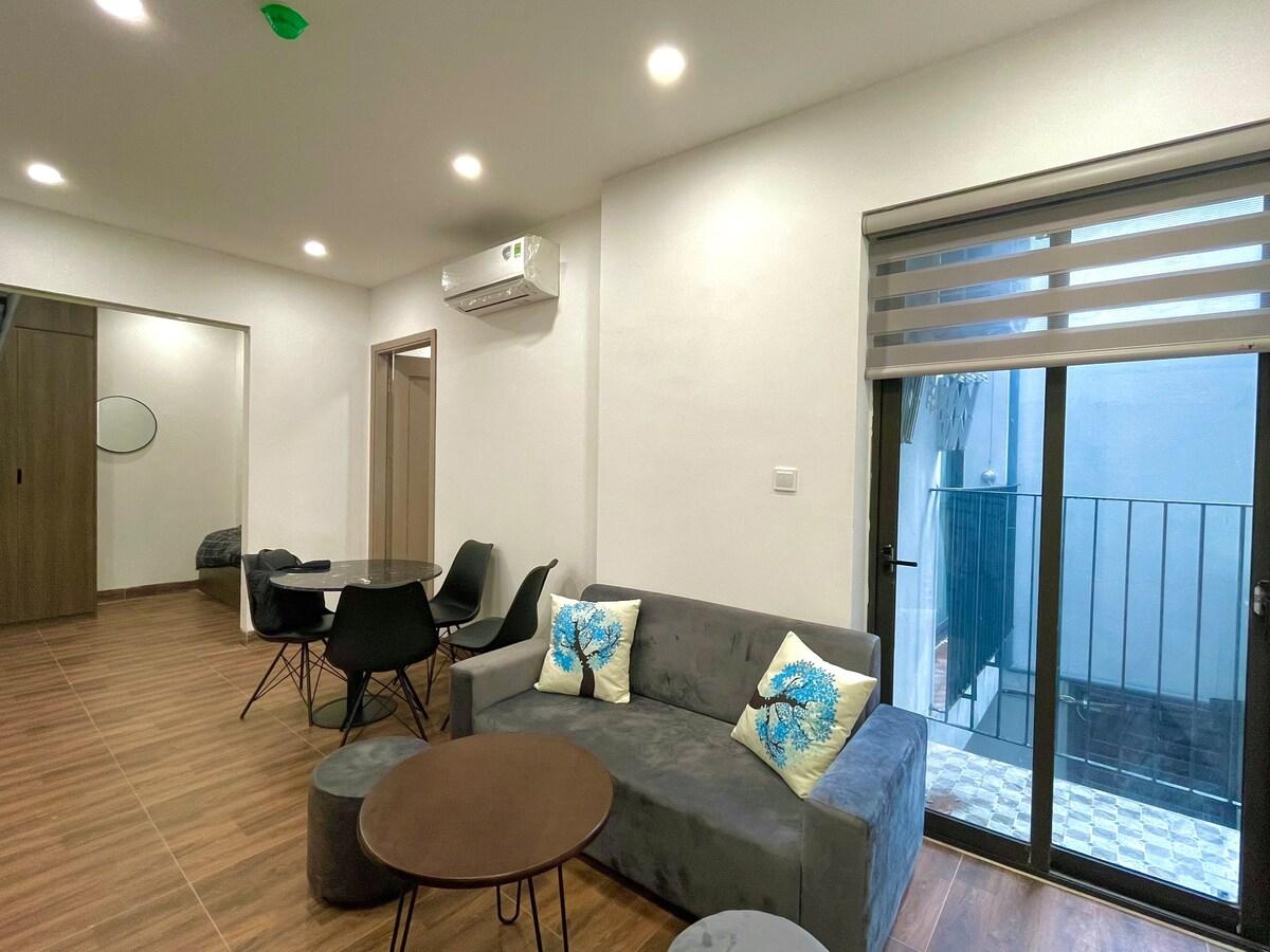 Chính chủ cho thuê căn hộ 2PN tầng cao ban công Tây Bắc đủ đồ tại chung cư Essensia Mailand Hanoi