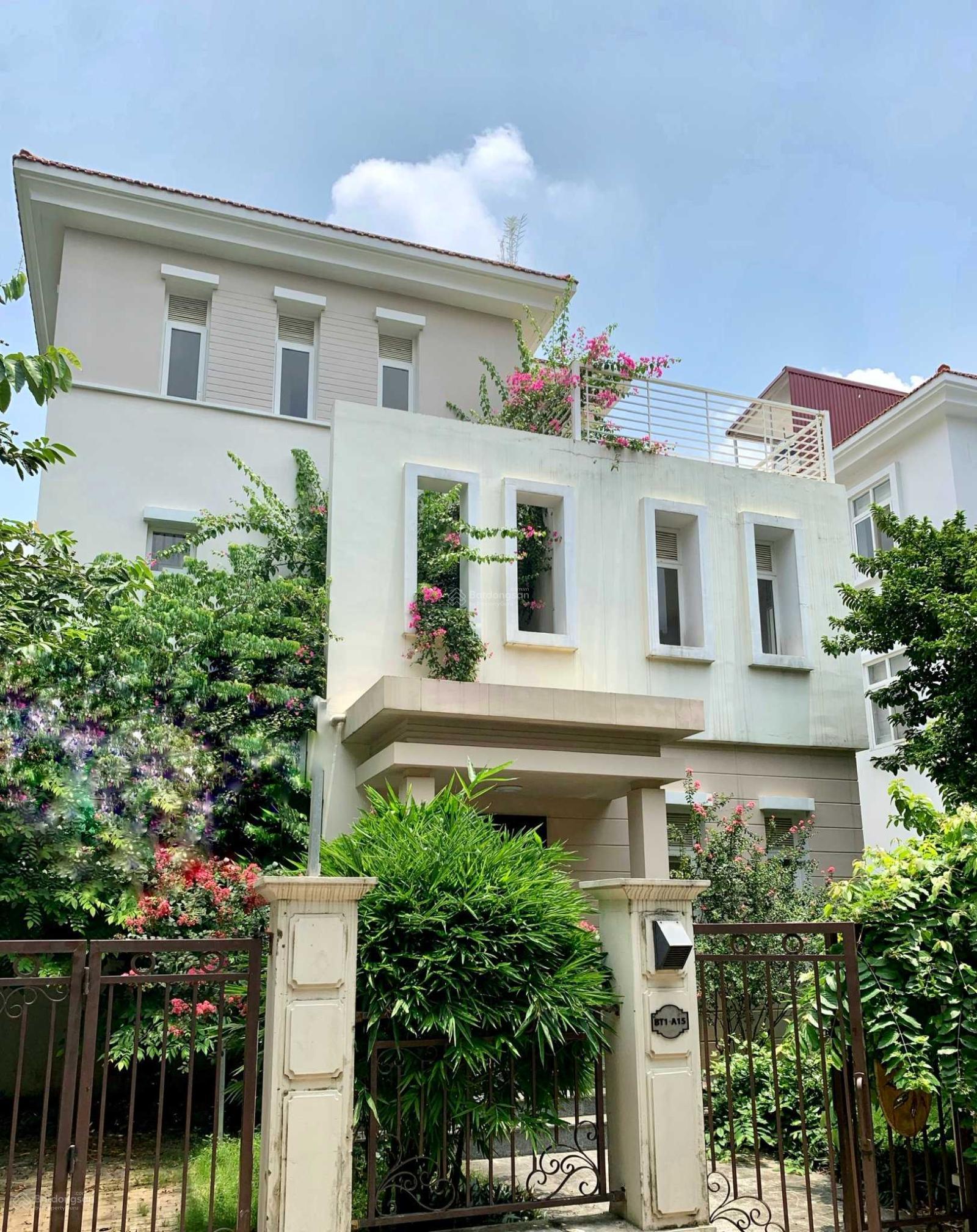 Cho thuê nhà biệt thự đơn lập Splendora Villas, căn góc, hướng Tây, giá tốt!